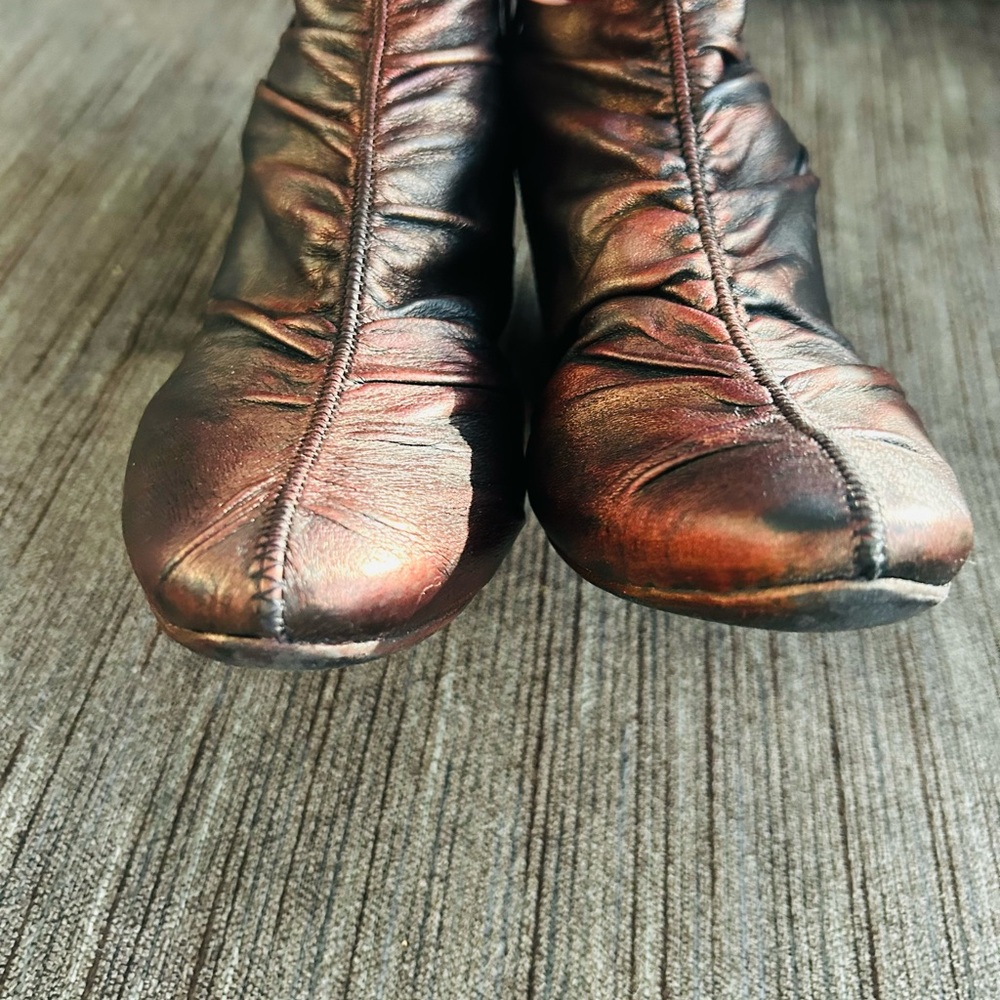 Papucei Ladies Size 40 Distressed Leather Ankle Boot - Picture 4 of 10